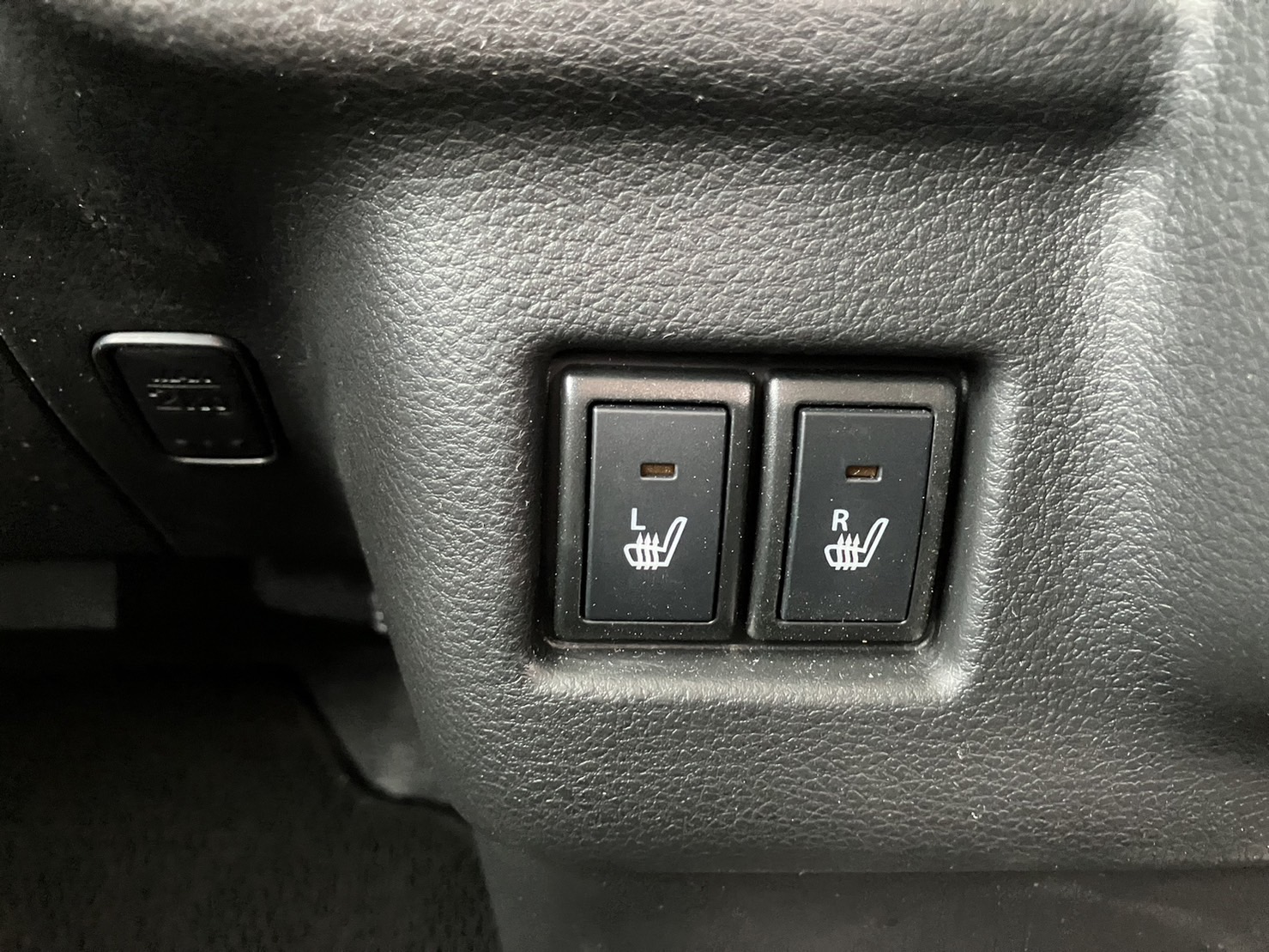 自動車販売（中古車）_スペーシアベース_カーステージタマガワ_東京都大田区にある自動車総合ディーラー