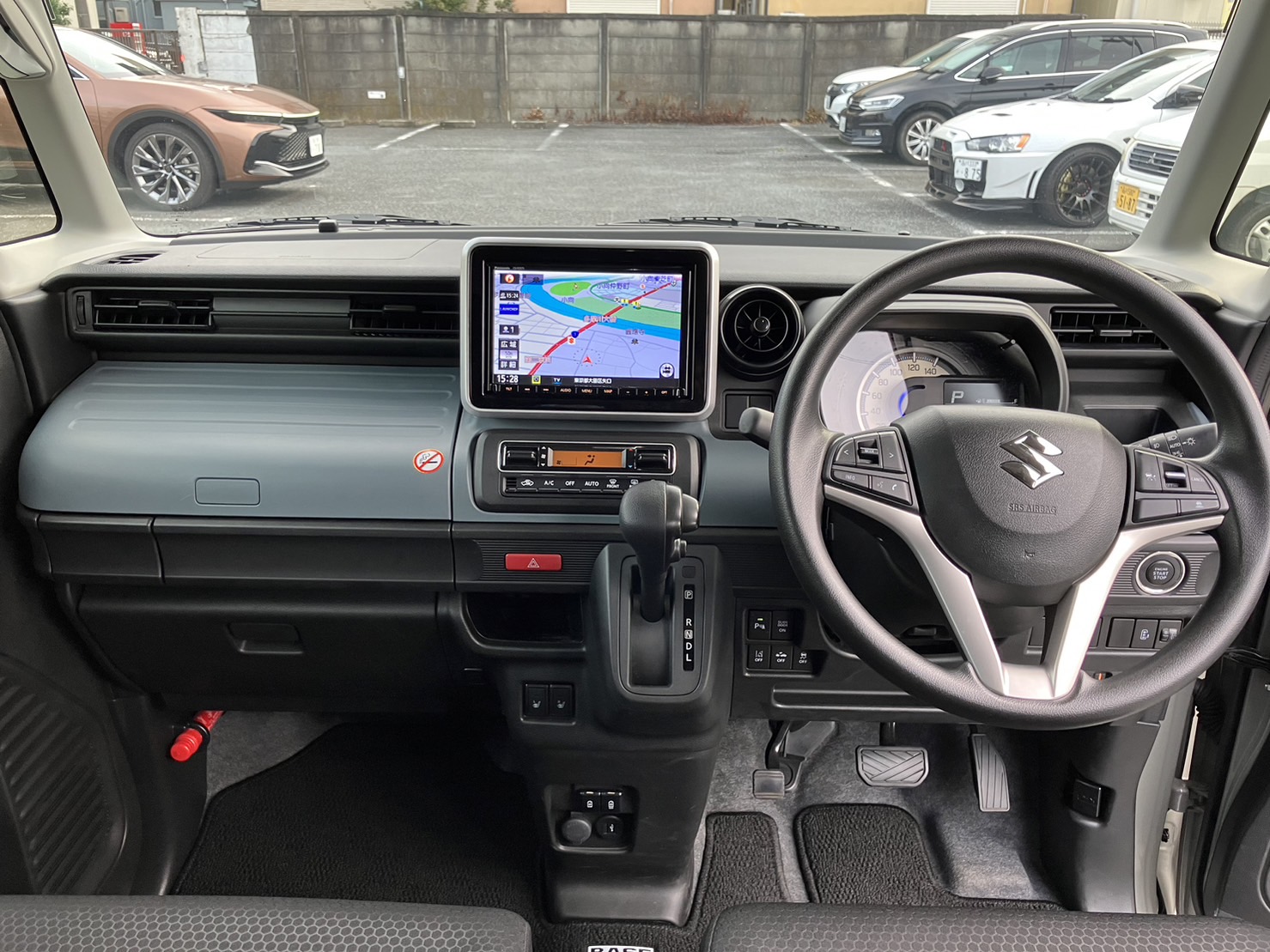 自動車販売（中古車）_スペーシアベース_カーステージタマガワ_東京都大田区にある自動車総合ディーラー