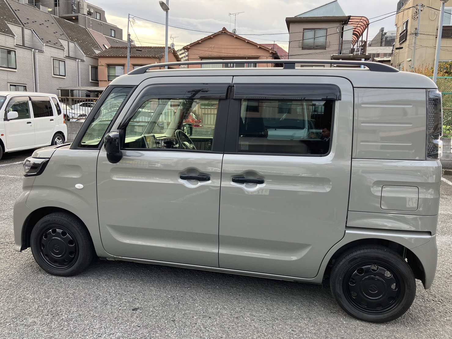 自動車販売（中古車）_スペーシアベース_カーステージタマガワ_東京都大田区にある自動車総合ディーラー